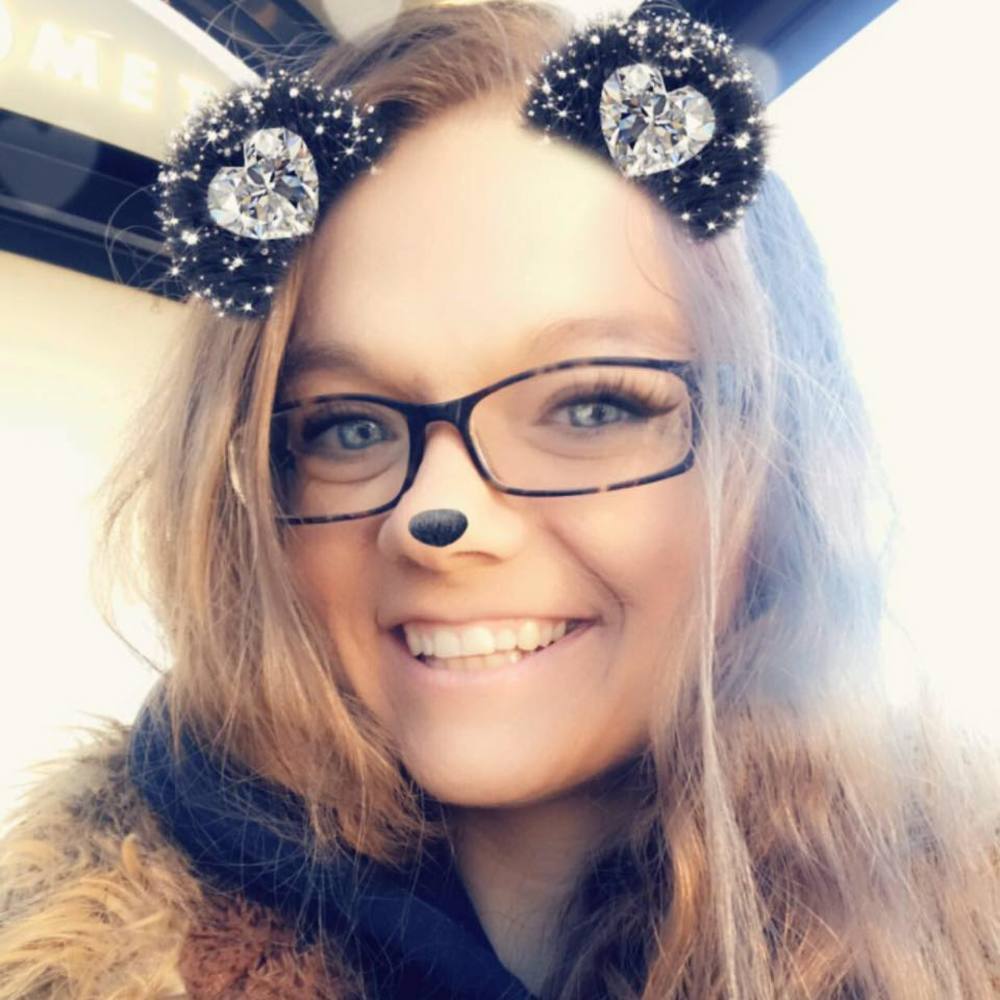 Meet your Posher, Jessica